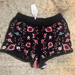 EMBROIDERED ZARA SHORTS